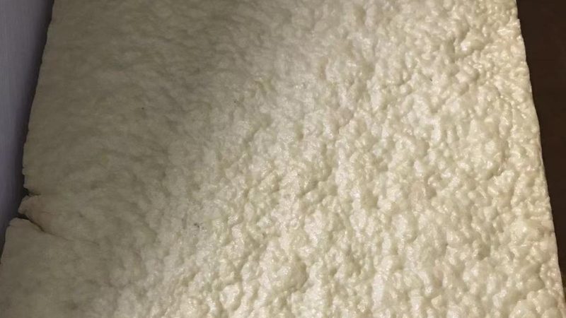 自粘防水卷材：如何选择高品质的施工伙伴**
